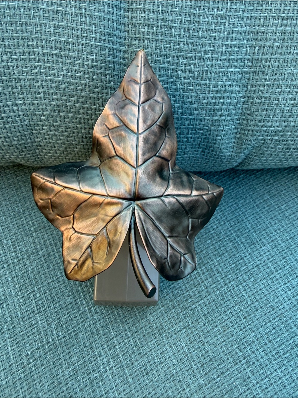 Wallflower Plug from Bath and Body Works. Decorative Leaf in Bronze